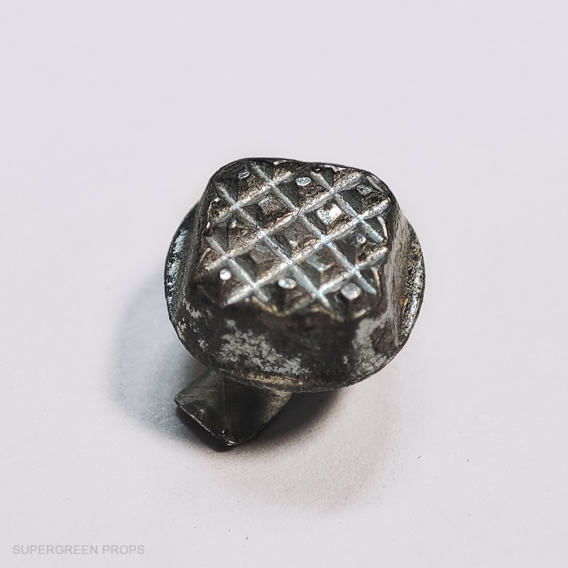 Vintage boot stud - condition B+